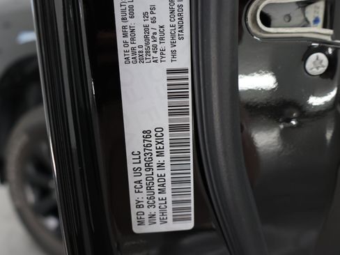 Used 2024 RAM 2500 Big Horn w/ Night Edition AWD/4WD image 64