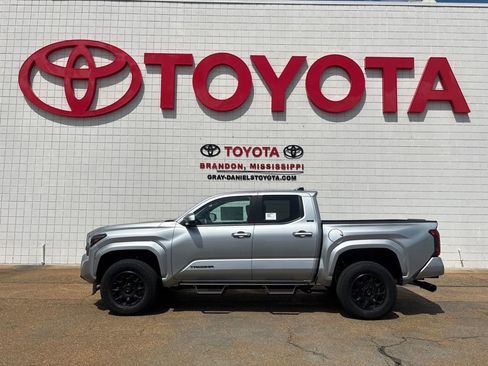 New 2026 Toyota Tacoma SR5 AWD/4WD image 5