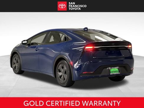 Certified 2023 Toyota Prius Prime FWD image 3