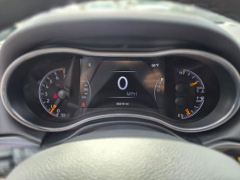 Used 2019 Jeep Grand Cherokee Altitude RWD image 24
