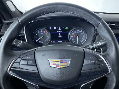 Certified 2023 Cadillac XT5 Premium Luxury w/ Technology Package image 3