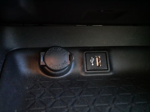 Certified 2024 Toyota RAV4 XLE image 28