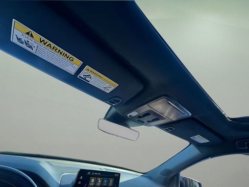 Used 2025 Honda Pilot TrailSport image 22