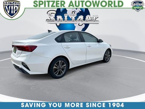 Used 2024 Kia Forte LXS FWD image 9