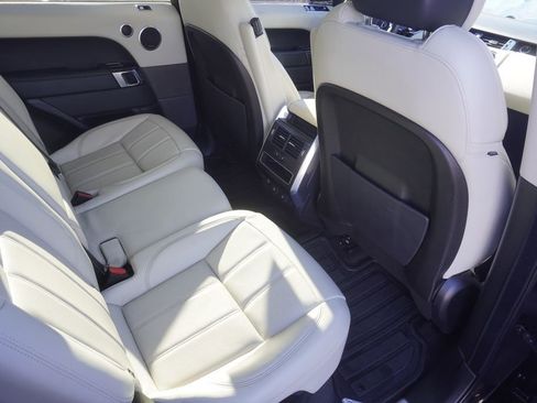 Used 2020 Land Rover Range Rover Sport HSE image 26