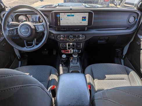 Used 2024 Jeep Wrangler Unlimited Rubicon 4xe w/ Technology Group image 22