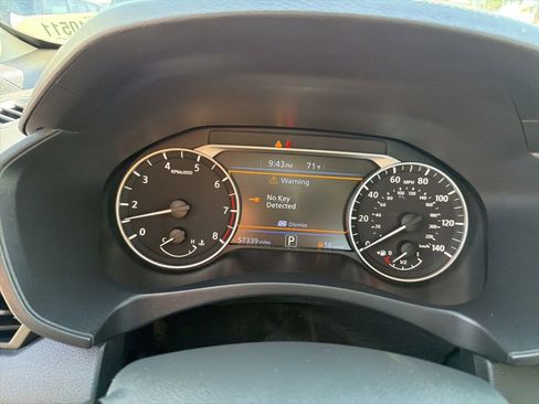 Used 2022 Nissan Altima 2.5 SV FWD image 25