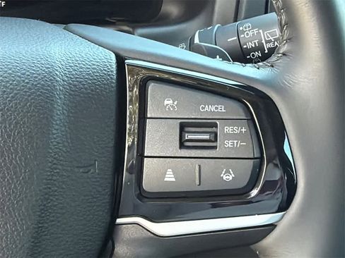 Used 2025 Honda Odyssey EX-L image 23