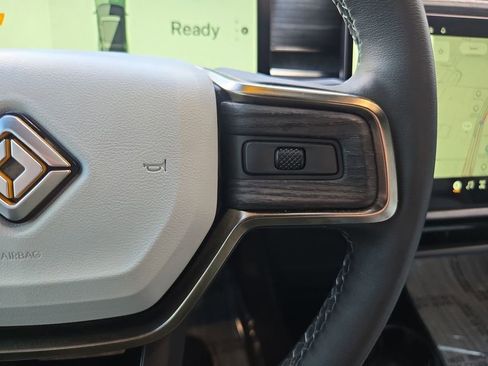 Used 2023 Rivian R1S Adventure image 23