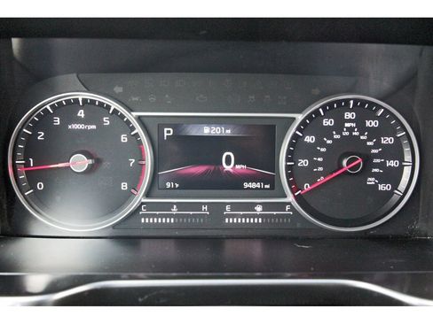 Used 2022 Kia Sorento LX FWD image 16