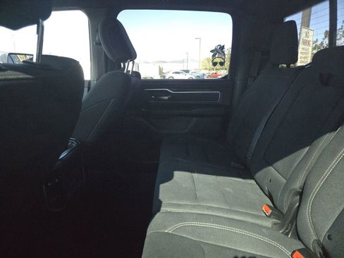 Used 2019 RAM 1500 Big Horn AWD/4WD image 9