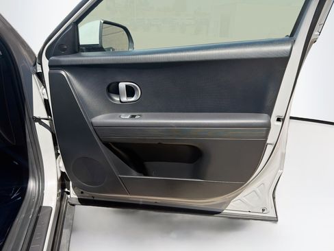 Used 2024 Hyundai Ioniq 5 SEL AWD/4WD image 32