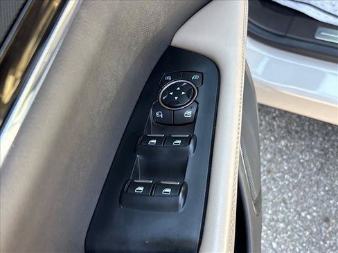 Used 2022 Lincoln Nautilus Reserve AWD/4WD image 19