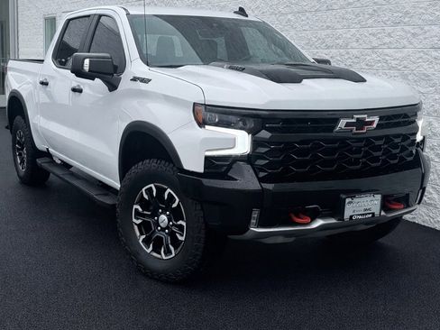 Used 2024 Chevrolet Silverado 1500 ZR2 w/ Technology Package image 1