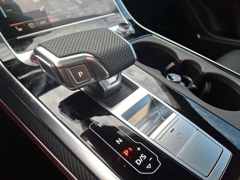 New 2026 Audi SQ8 Prestige image 13