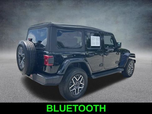 Certified 2025 Jeep Wrangler Unlimited Sahara AWD/4WD image 5