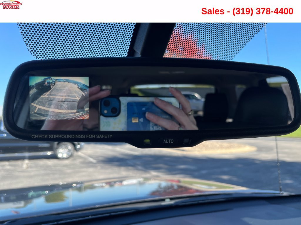 Used 2011 Toyota 4Runner SR5 AWD/4WD image 18