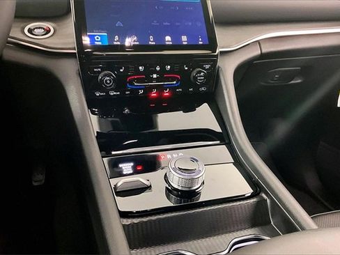 New 2025 Jeep Grand Cherokee L Limited image 7