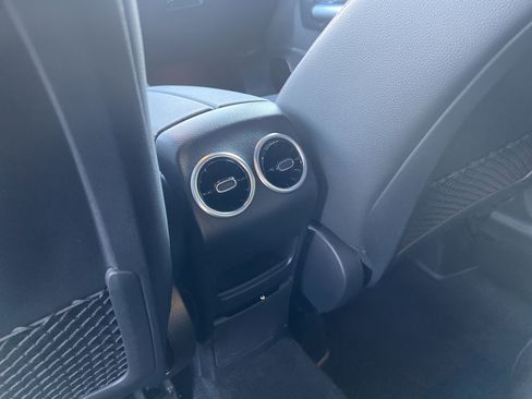 Certified 2025 Mercedes-Benz GLA 35 AMG 4MATIC image 25