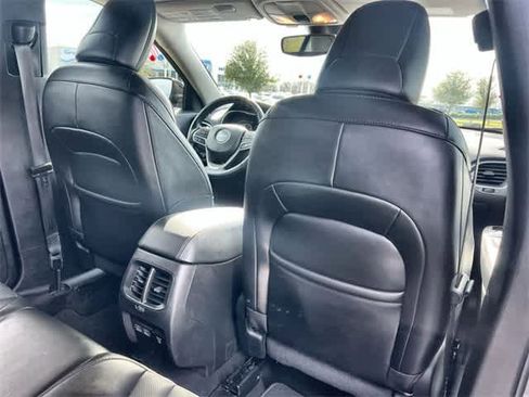 Used 2021 Jeep Cherokee Latitude Lux w/ Comfort/Convenience Group image 13