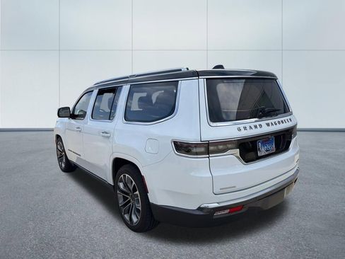Used 2022 Jeep Grand Wagoneer Series III w/ Flexible Seating Group image 8