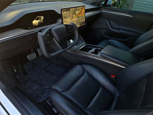 Used 2021 Tesla Model S Long Range image 9