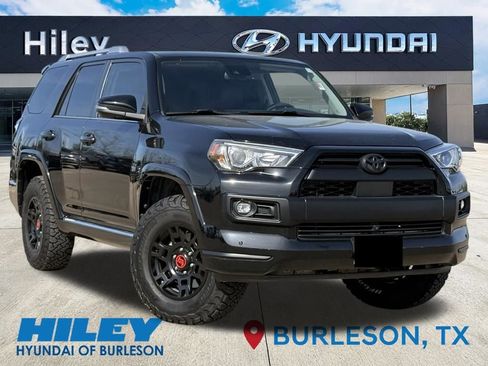 Used 2022 Toyota 4Runner Limited image 2