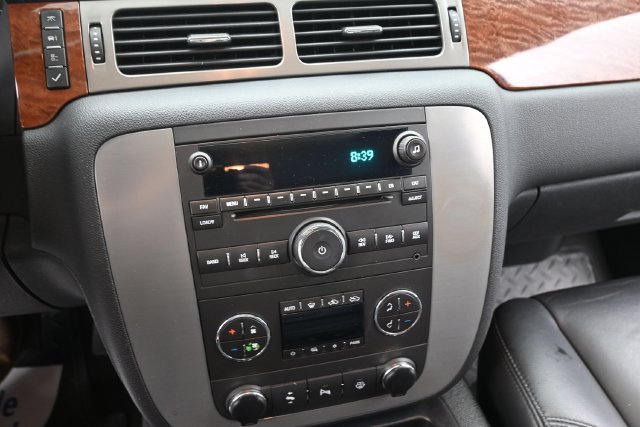Used 2008 GMC Sierra 1500 SLT w/ SLT Preferred Package AWD/4WD image 22