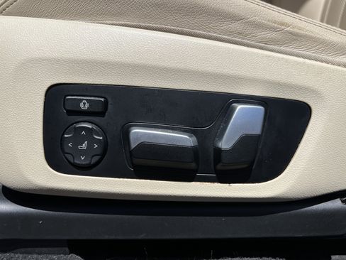 Used 2022 BMW X3 xDrive30i w/ Convenience Package w/ZPA AWD/4WD image 37