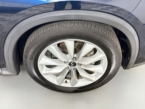 Used 2019 INFINITI QX50 Essential w/ Proactive Package image 32