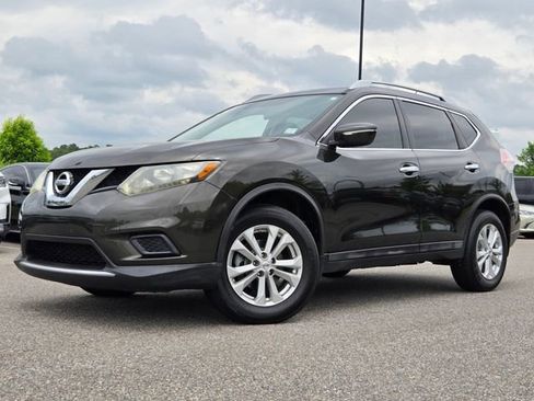 Used 2015 Nissan Rogue SV FWD image 23