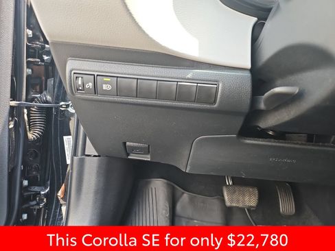 Used 2024 Toyota Corolla SE FWD image 25