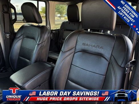 Used 2020 Jeep Wrangler Unlimited Sahara w/ LED Lighting Group AWD/4WD image 20