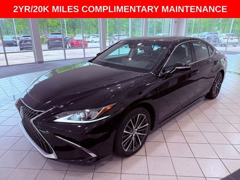 Certified 2023 Lexus ES 350 w/ Premium Package FWD image 3