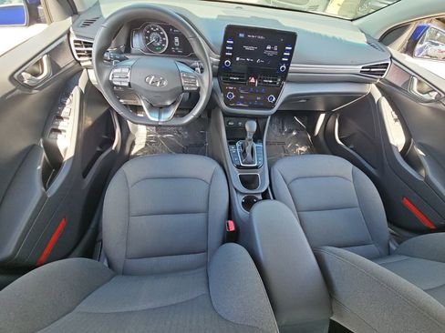 Used 2022 Hyundai Ioniq SE image 13