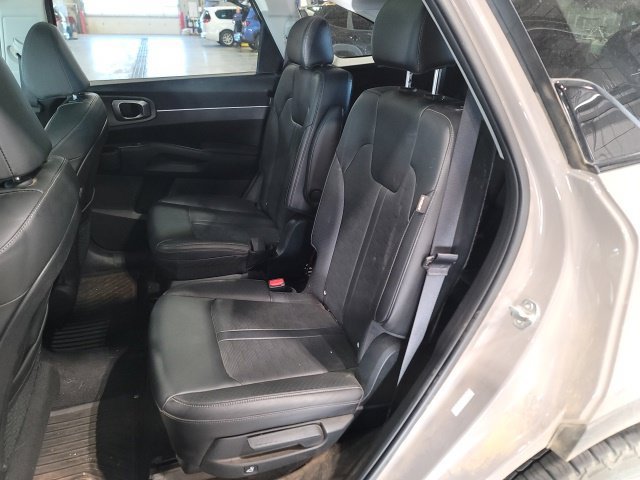 Used 2025 Kia Sorento X-Line EX AWD/4WD image 10