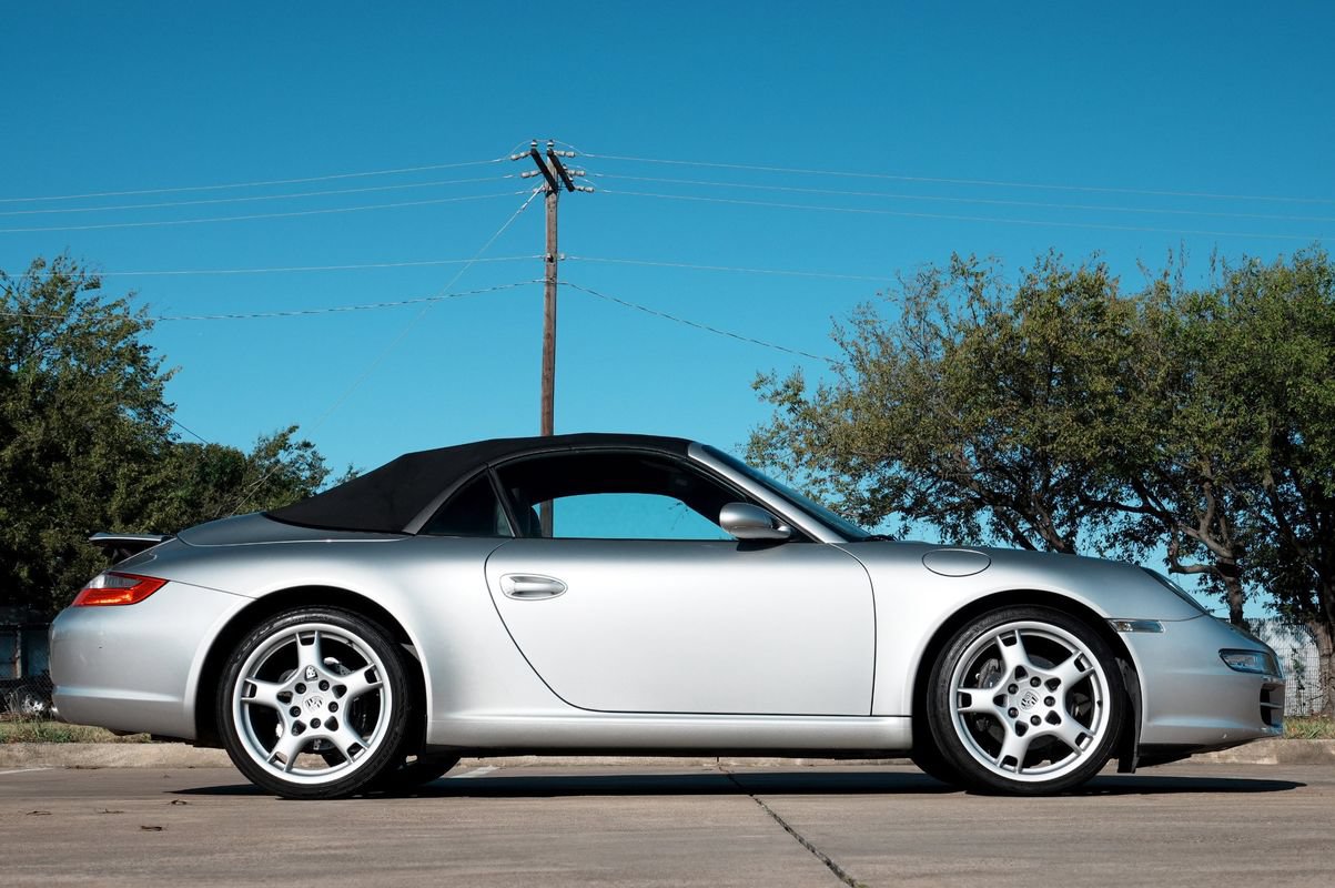 Used 2006 Porsche 911 Carrera 4 AWD/4WD image 14