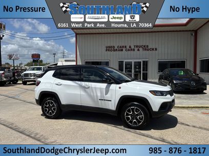 Used 2025 Jeep Compass Trailhawk