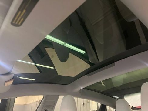 Used 2024 Tesla Model 3 Standard Range RWD image 21
