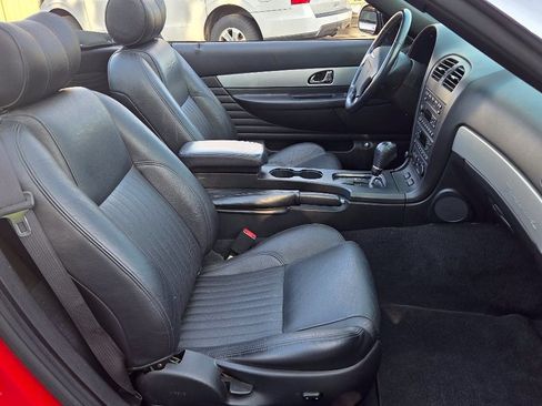 Used 2005 Ford Thunderbird RWD image 20