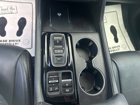 Used 2023 Honda Pilot Touring image 28