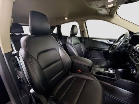 Used 2020 Ford Escape SEL image 29