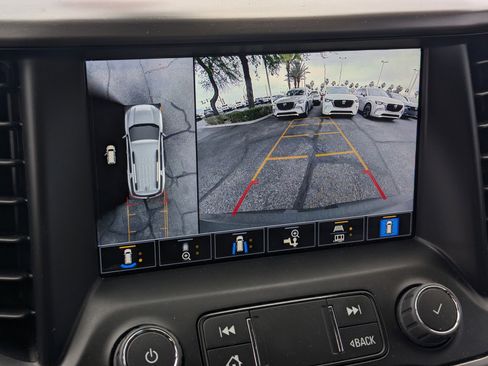 Used 2023 GMC Acadia AT4 w/ Technology Package AWD/4WD image 12