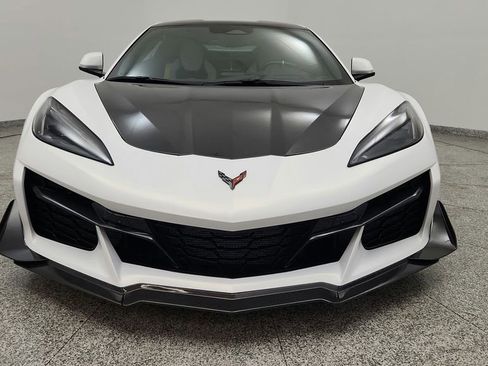 Used 2025 Chevrolet Corvette Z06 w/ Battery Protection Package RWD image 9