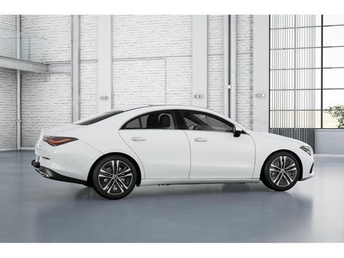 Used 2024 Mercedes-Benz CLA 250 4MATIC image 18