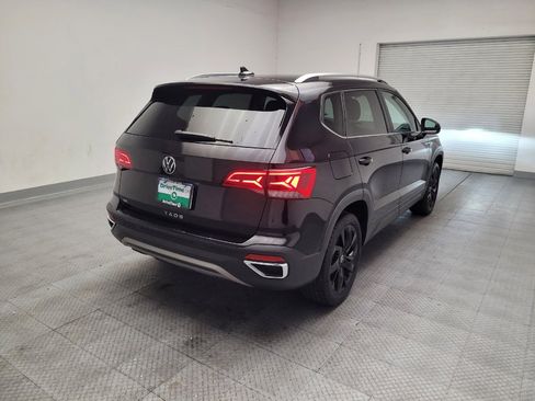 Used 2023 Volkswagen Taos SE w/ Black Wheel Package FWD image 9