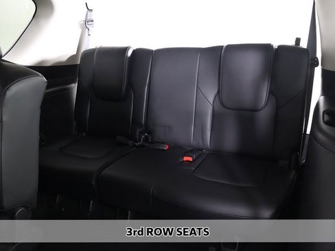 Used 2024 Nissan Armada SL image 9