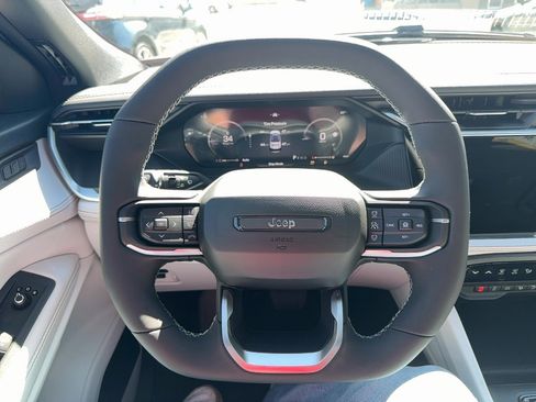 New 2026 Jeep Cherokee Overland w/ Trailer Tow Group AWD/4WD image 13