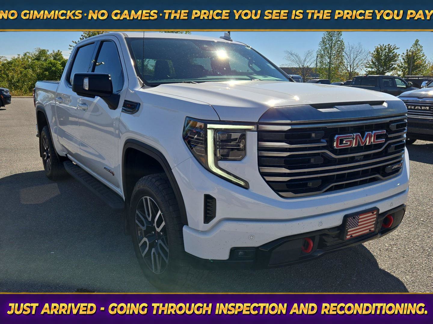 Used 2022 GMC Sierra 1500 AT4 w/ AT4 Premium Package AWD/4WD image 1