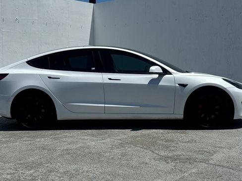 Used 2022 Tesla Model 3 Performance AWD/4WD image 2